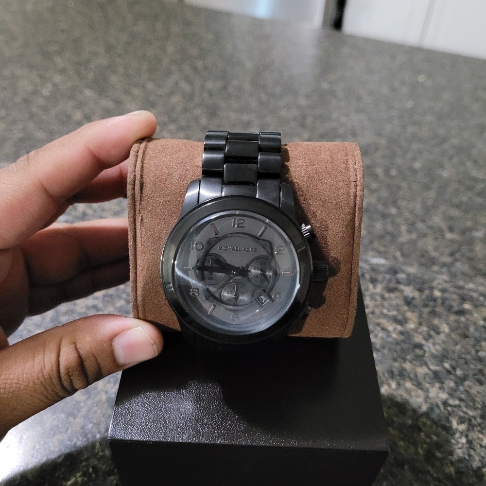 MK WATCH - Picture 5 of 10